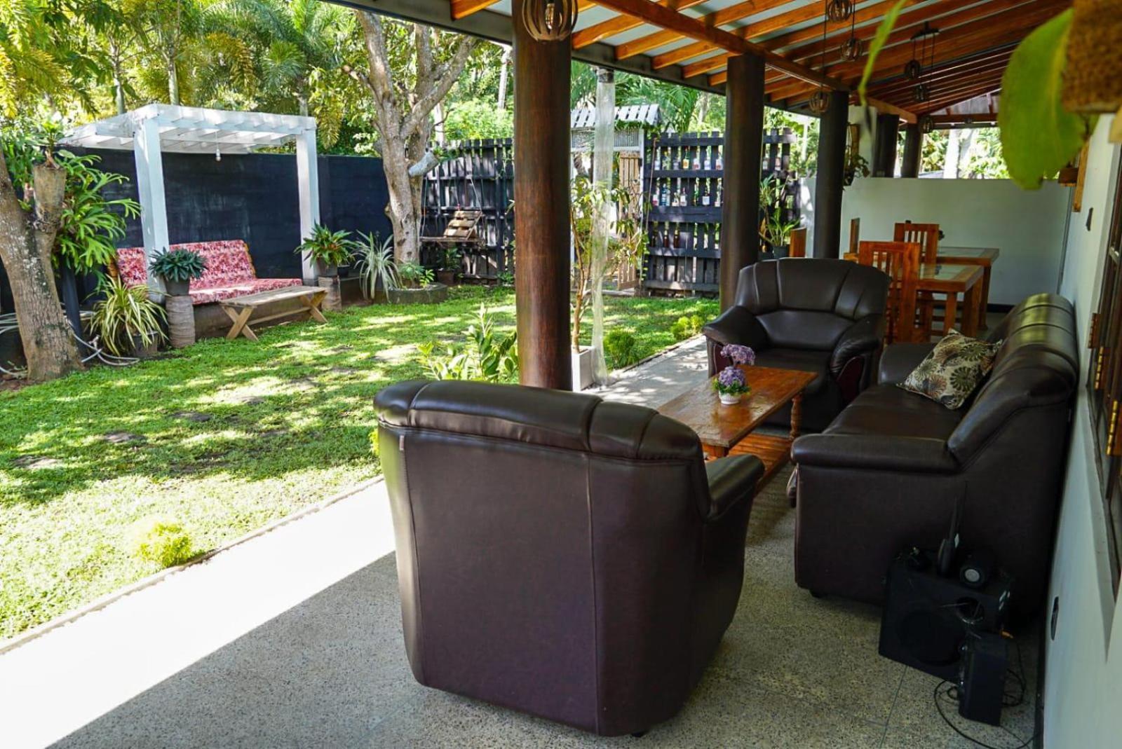 Cozy House Hotell Udawalawe Exteriör bild